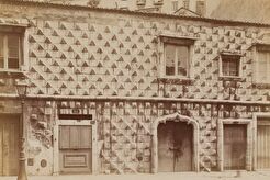 Casa dos Bicos (1889)