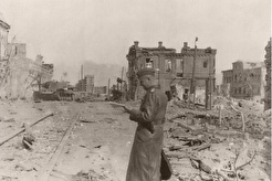 Подбитый КВ-1 на Советской улице (1942)
