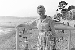 На пирсе в Адлере (1961)
