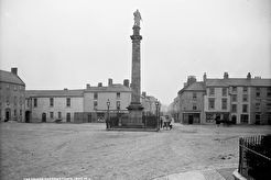 Parsonstown. Square (1880)