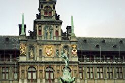 Stadhuis, Standbeeld van Brabo (1994)