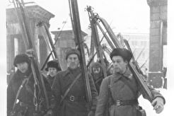 Ополченцы на Чернышёвом мосту (1941)