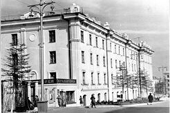 Магазин "Галантерея" на улице Горького (1960)