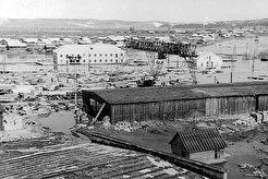Мыски. Территория Усть-Мрасская лесоперевалочной базы во время наводнения (1966)