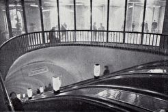 Станция метро "Невский проспект" (1970)