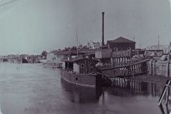 Городская пристань (1902)