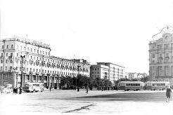 Площадь Революции, проспект Ленина и гостиница "Южный Урал" (1960)