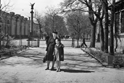 У Бульвара Профсоюзов (1950)