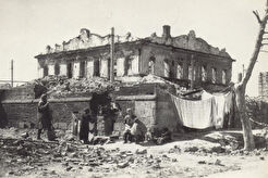 Временное жилье сталинградцев (1943)