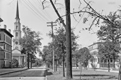 Savannah, Georgia. Oglethorpe Avenue and Independent Presbyterian Church (1905)