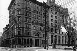 Royal Insurance Building, Notre Dame Street at Place d'Armes (1902)