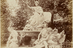 Versailles. Conquète de l'Alsace et de la Lorraine, groupe du Bosquet de l'Arc de Triomphe (1892)