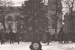 На площади Ленина (1962)
