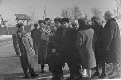 На улице Гагарина (1963)
