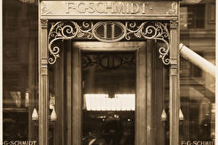 11 East 42nd Street. F.G. Schmidt storefront. Entrance (1900)