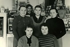 В гастрономе на Партизанской - 3 (1960)