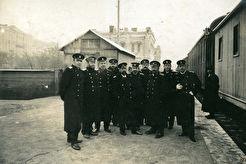 10 офицеров с крейсера "Громобой" (1901)