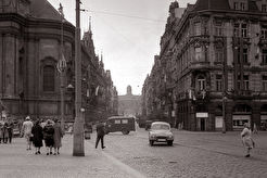 Pařížská (1960)