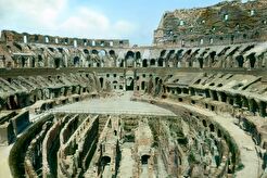 Interno del Colosseo (1885)