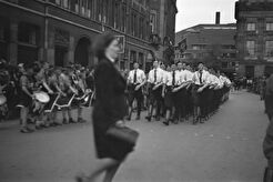 Dam, gezien naar de ingang van de Paleisstraat (1940)