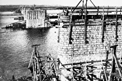 Строительство опор Комсомольского моста (1930)