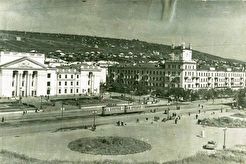 Сталинск. Площадь у ДК Алюминщиков. (1960)