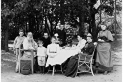 Лев Толстой в кругу семьи (1892)