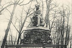 Памятник Крылову в Летнем саду (1900)