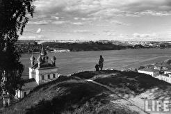 Вид на Волгу с Воскресенской горы (1958)