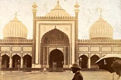 Royal Highnesses in the Jama Masjid (1905)