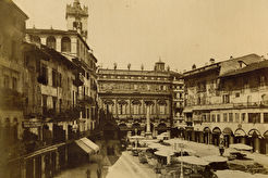 Piazza dell Erbe. Verona. (1850)