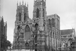 York Minster, Minster Yard, York (1890)