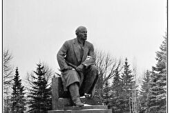 Кремль. Памятник В.И. Ленину (1970)