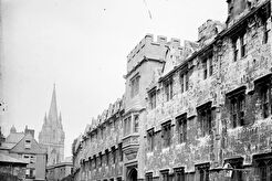 Gateway to Oriel College, Oxford University, Oxfordshire (1880)