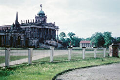 Communs (1961)
