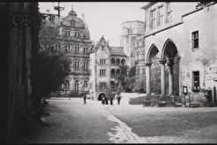 Innenhof des Heidelberger Schlosses (1905)