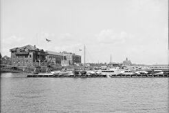 Yacht club houses (1900)