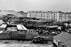Толкучий рынок на Крестьянской площади (1960)