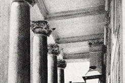 Вид внутри портика Большого театра (1953)