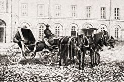 Тройка перед Малым театром (1900)