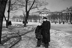 В саду трудящихся им. М. Горького (1950)
