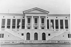 Дворец спорта, вид со стороны стадиона (1960)