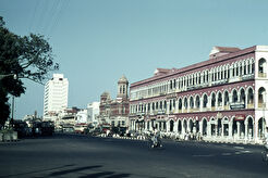 Chennai street scene. Agurchand Mansion (1965)