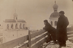 Архитектор В. В. Суслов на крыше Софийского собора (1897)