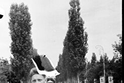 В Городском саду (1960)