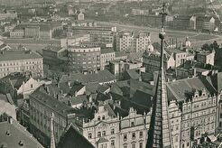 Pohled s věže Bartolomějského kostela (1955)