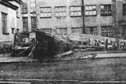 Сбитый немецкий самолёт (1941)