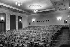 Зрительный зал кинотеатра "Родина" (1960)