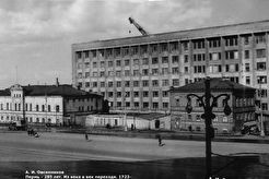 Панорама Октябрьской площади (1960)
