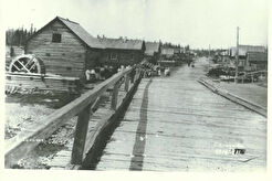 Водяная мельница в селении Хомутовка (1890)
